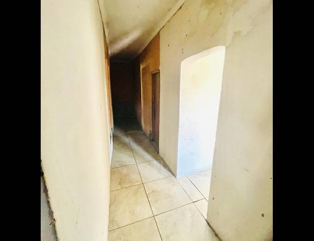 4 BEDROOM HOUSE FOR SALE IN FOLWENI